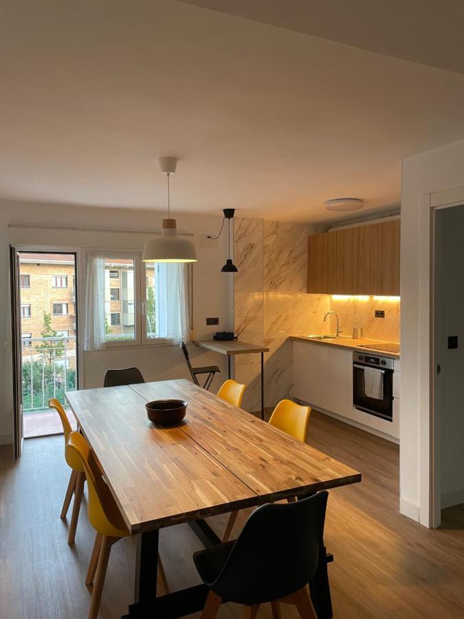 Cozy Apartment 6' From San Sebastian + Parking อูซูร์บิล ภายนอก รูปภาพ