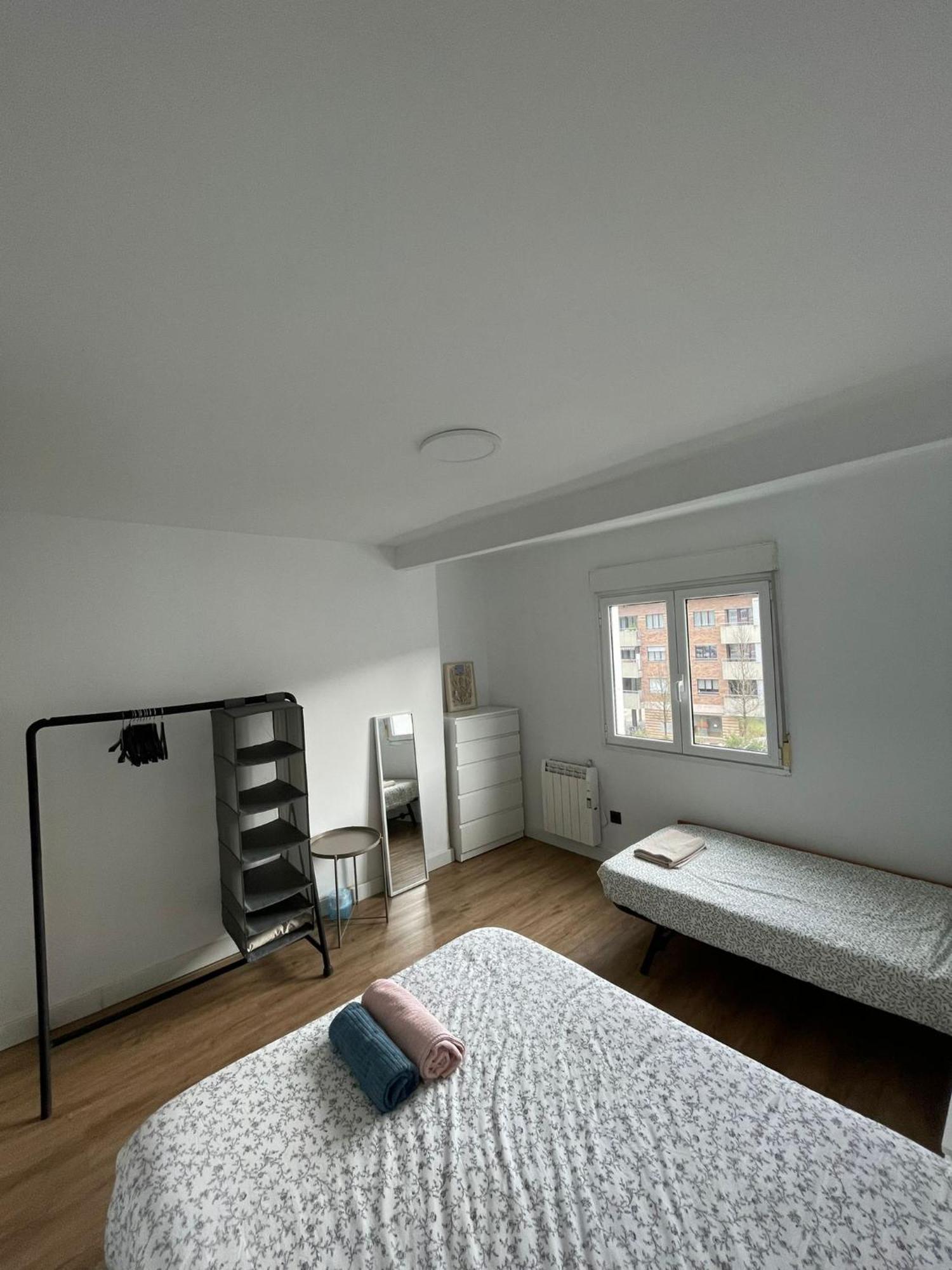 Cozy Apartment 6' From San Sebastian + Parking อูซูร์บิล ภายนอก รูปภาพ