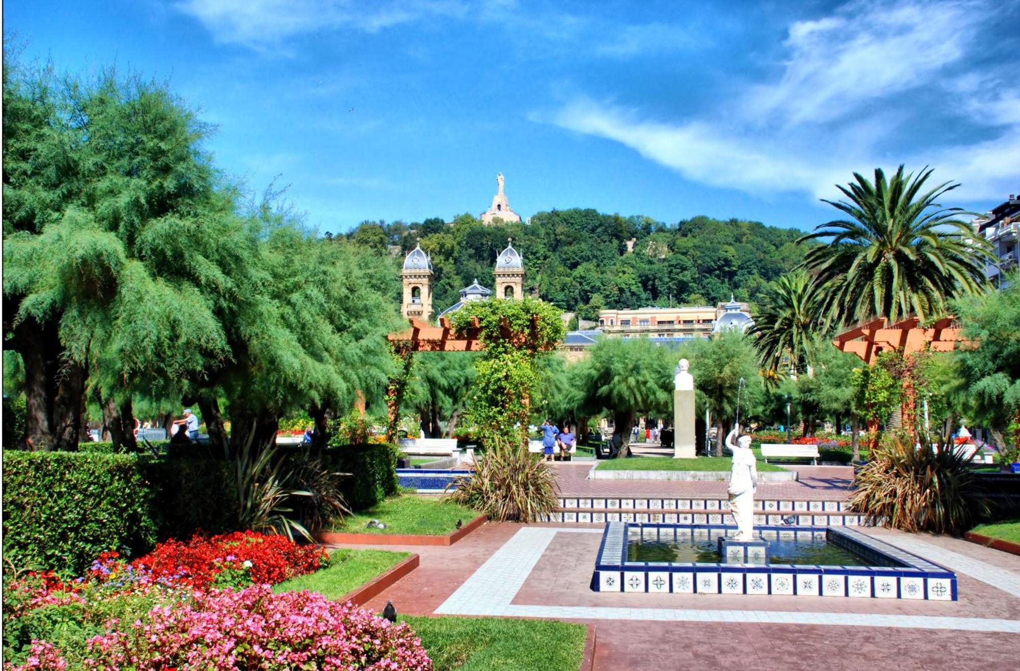 Cozy Apartment 6' From San Sebastian + Parking อูซูร์บิล ภายนอก รูปภาพ